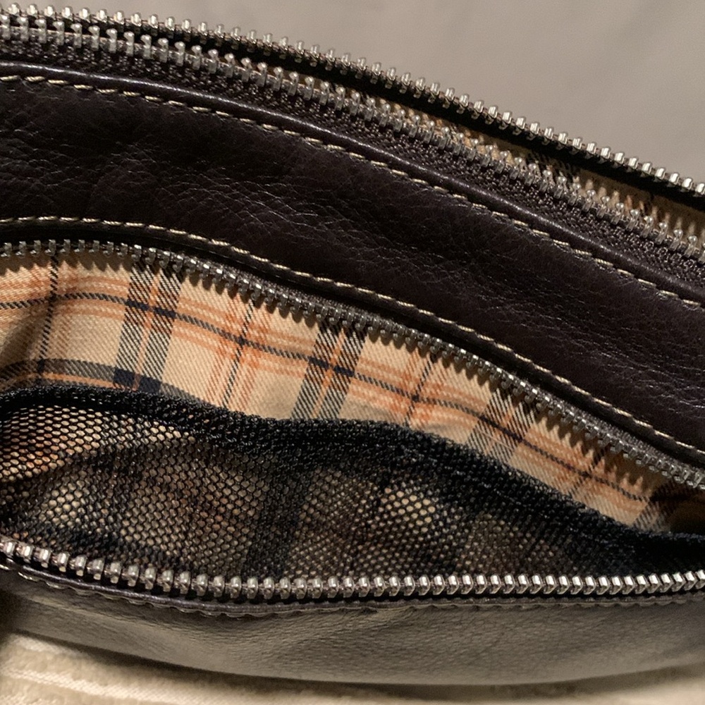 Levenger Pebbled Brown Leather travel size bag - Picture 6 of 9